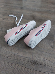Кроссовки Tommy Hilfiger (4 фото из 6)