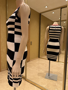 KAREN MILLEN , 1 размер (34) (5 фото из 5)