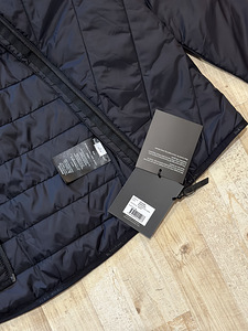 Утепленная подкладка Peak Performance новая (5 фото из 9)