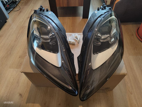 Porsche Cayenne LED headlights 9Y0941033T, 9Y0941034T