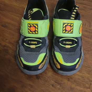 Tossud Skechers 35 suurus