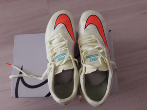 Nike Air Zoom Maxfly (2 foto / 4)