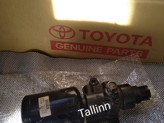 Toyota Land Cruiser 200 4801060010 4914760010 4898160030