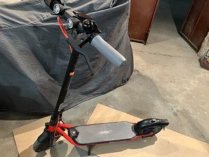 Segway Ninebot KickScooter D38E (1 foto / 3)