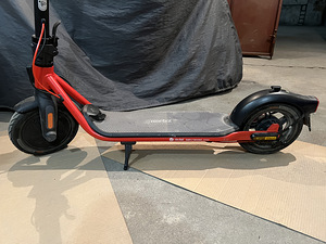 Segway Ninebot KickScooter D38E (2 foto / 3)