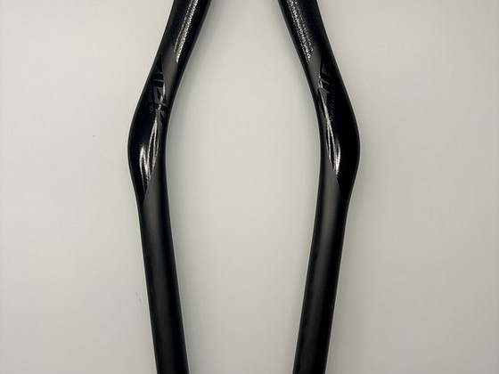 ZIPP Vuka Carbon Evo - 70 мм, черные