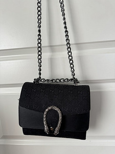 Сумка Gucci (1 фото из 3)