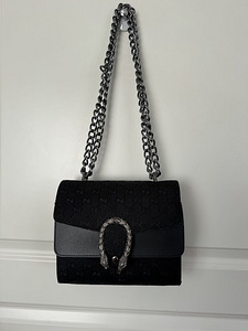 Сумка Gucci (3 фото из 3)