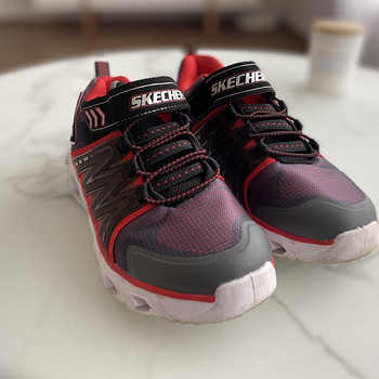 Skechers