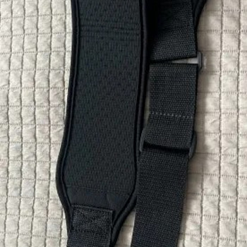 Ремень для гитары FENDER SWELL NEOPRENE STRAP 3"