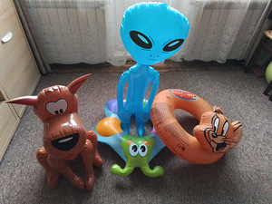 Надувные игрушки (1 фото из 3)