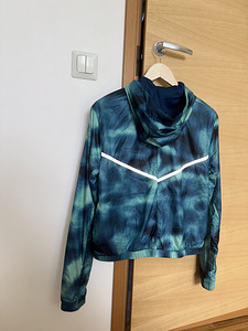 Nike W RPL IC WVN JKT CE (5 фото из 5)