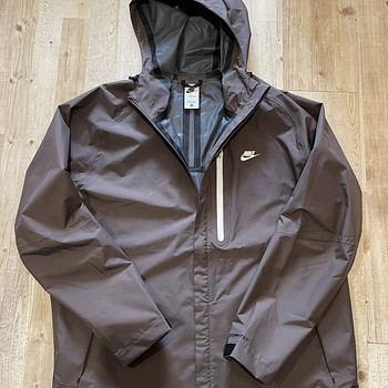 Nike Storm Fit meeste jope, uus!