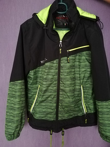 Продам куртку (1 фото из 2)