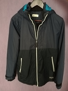 Продам куртку (1 фото из 1)