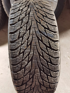 Kummikettad Volkswageni autole (6 foto / 6)