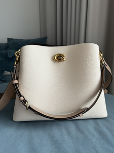 Новая кожаная сумка Coach (1 фото из 5)