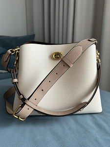 Новая кожаная сумка Coach (2 фото из 5)