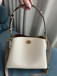 Новая кожаная сумка Coach (4 фото из 5)