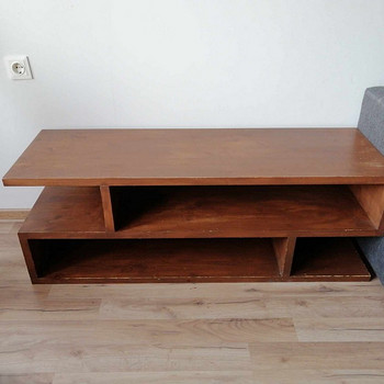 Müüa puidust kapp/TV alus