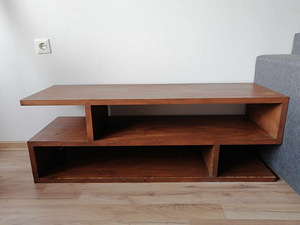 Müüa puidust kapp/TV alus (2 foto / 2)