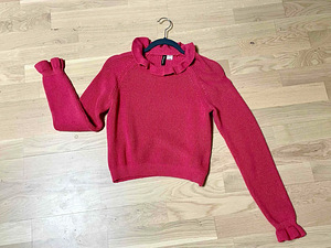 Uus H&M ruffle kampsun suurus S (1 foto / 3)