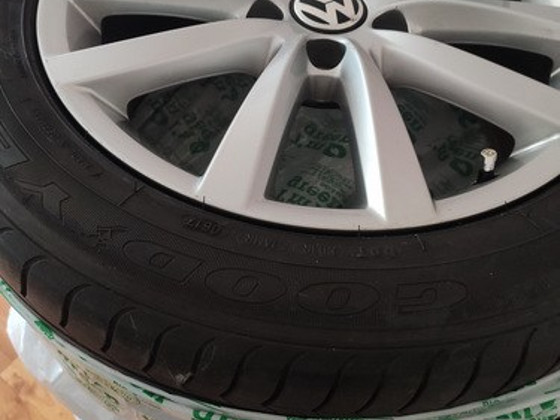 Vw диски с резиной оригинал 215/55/R17