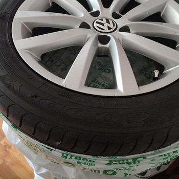 Vw диски с резиной оригинал 215/55/R17