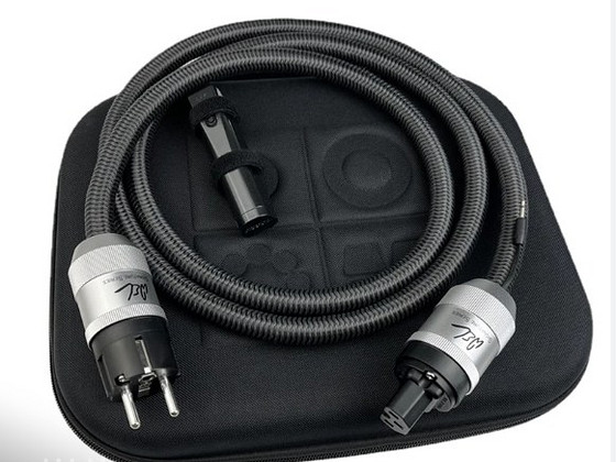 WEL Signature Power Cable Solid PSS Silver, 1 м