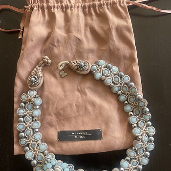 "Weekend MaxMara" kaelakee