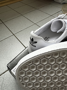 Кеды Adidas (3 фото из 3)
