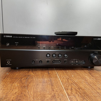 Yamaha RX-V375 5.1,USB, 4K,