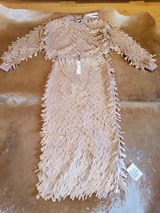Женский костюм (4 фото из 7)