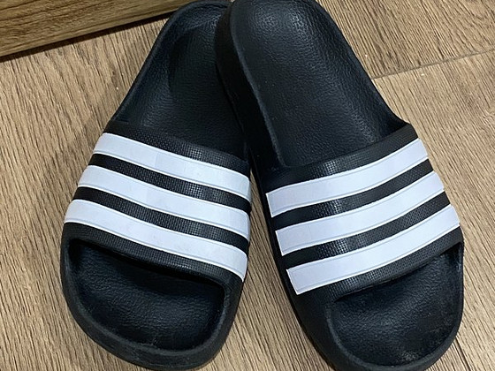 Adidas plätud nr 33