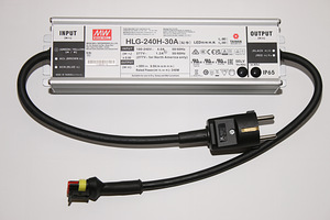 Husqvarna Automower 440 450X robotniiduki laadimisadapter (1 foto / 1)