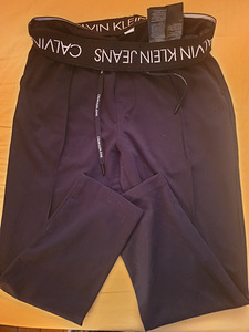Calvin Klein штаны (2 фото из 3)