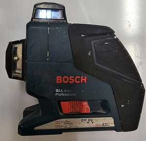 Лазер Bosch GLL 3-80P + сумка (4 фото из 7)