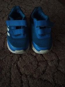 Детские кроссовки Adidas 20 размера на продажу (1 фото из 2)