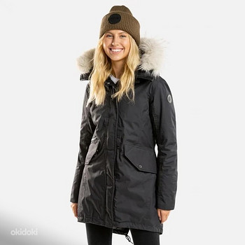 Vähe kantud Altitude parka.Suurus 34