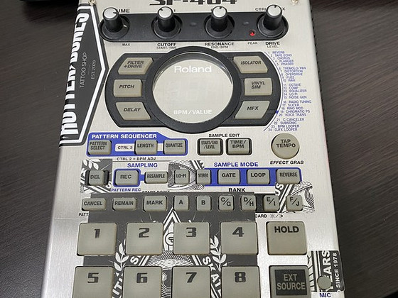 Roland SP 404