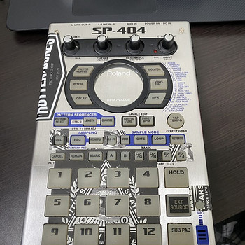 Roland SP 404