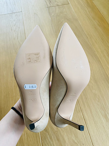 Новые туфли Hugo Boss 37 (3 фото из 3)