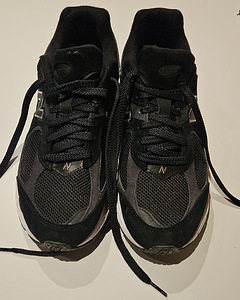 New Balance 2002r Black 42.5 (2 фото из 3)