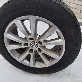 Продам 4 колеса для Volkswagen , 18" с новой резиной