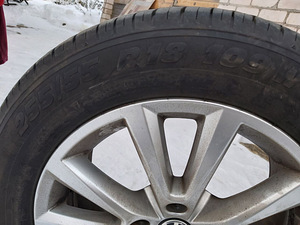 4 velje 18" uue kummiga Volkswagen (2 foto / 3)