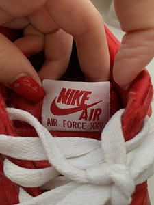 Nike Air Force 1 “Valentines Day Satin” (4 foto / 6)