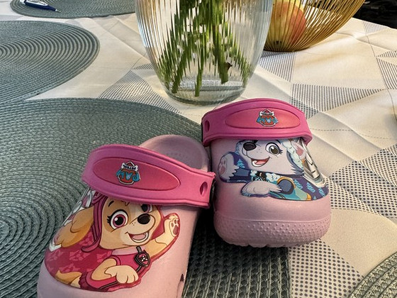 Crocs suurus 23