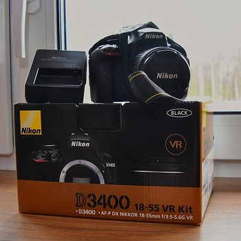 Nikon D3400 + 18-55 AF-P VR Kit, must