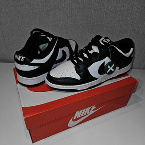 Nike Dunk Low (2 foto / 2)