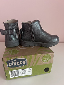 НОВЫЕ детские сапожки Chicco, размер 22 (3 фото из 3)